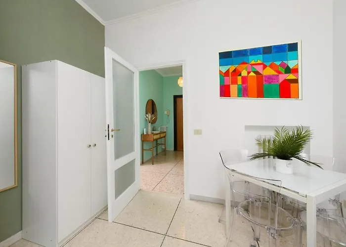 Apartment Re Di - Cozy Retreat - 2 Minutes From The Metro *