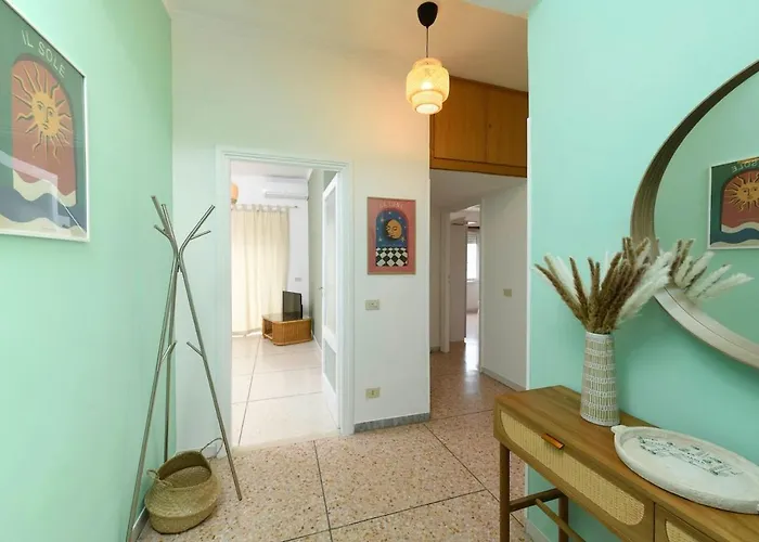 Re Di - Cozy Retreat - 2 Minutes From The Metro Rom