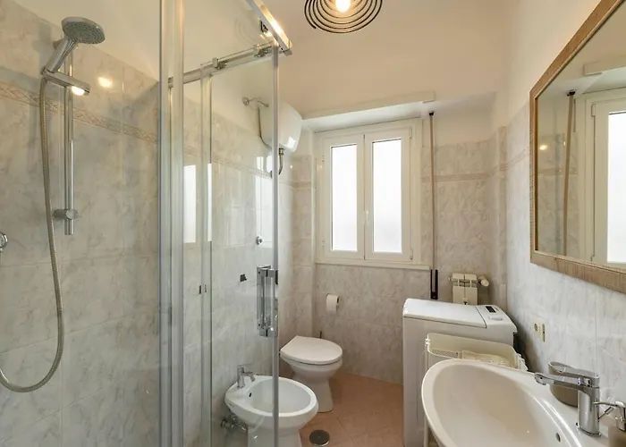 Apartment Re Di - Cozy Retreat - 2 Minutes From The Metro *